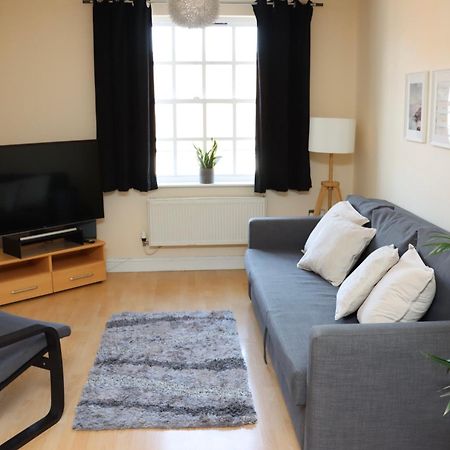 Scandinavian City Centre Apartment Worcester Exterior photo