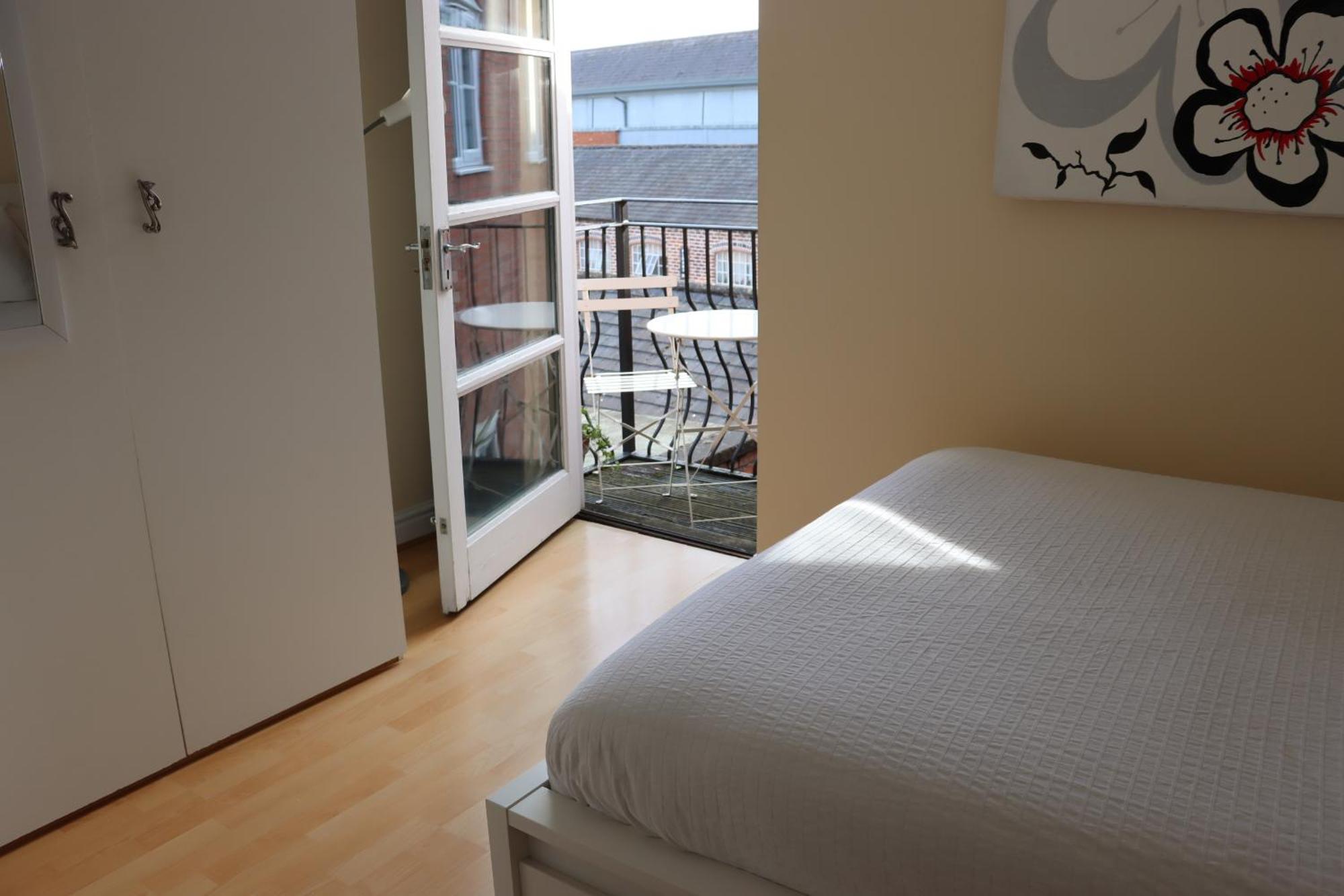 Scandinavian City Centre Apartment Worcester Exterior photo